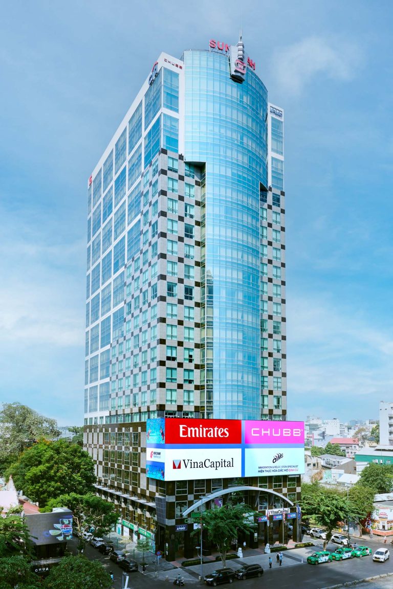 Sunwah Tower Nguyễn Huệ là tòa nhà văn phòng hạng A tọa lạc tại 115 Nguyễn Huệ, Phường Bến Nghé, Quận 1. Sunwah Tower Nguyen Hue is a Grade A office building located at 115 Nguyen Hue, Ben Nghe Ward, District 1 Office for lease